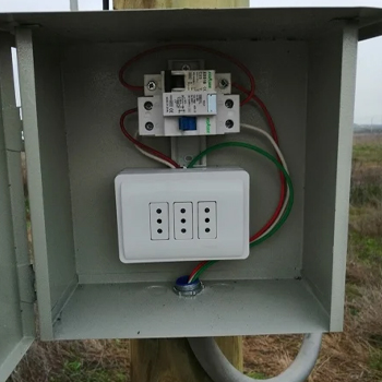 Instalación de empalmes domiciliarios rural